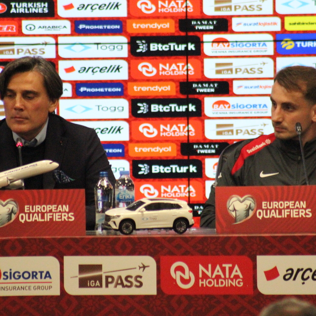 Montella'dan Berk Özer tepkisi