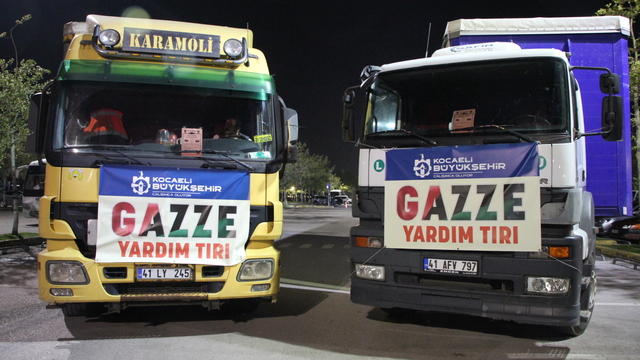 Kocaeli'den Gazze'ye yardım tırları dualarla uğurlandı
