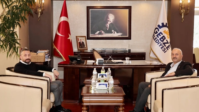 Güzide Gebzespor Başkanı Yusuf İzzettin Öztürk görevine geri döndü