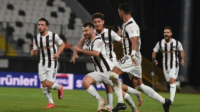 Manisa FK ilk peşinde