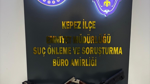 Antalya'da polis ekiplerince "huzur" operasyonu düzenlendi