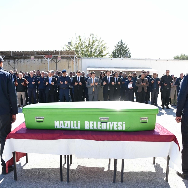 Motosikletiyle kaza yapan infaz koruma memuru 5 gün sonra yaşam savaşını ka...