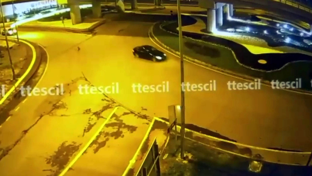 Daha önce ehliyeti iptal edilen sürücü drift yaparken yakalandı