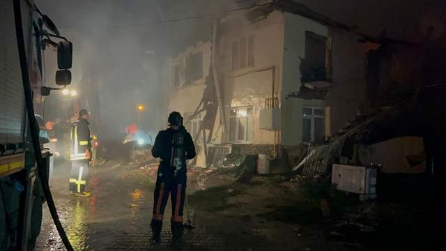 Çankırı'da 3 ev ile 4 samanlık yandı