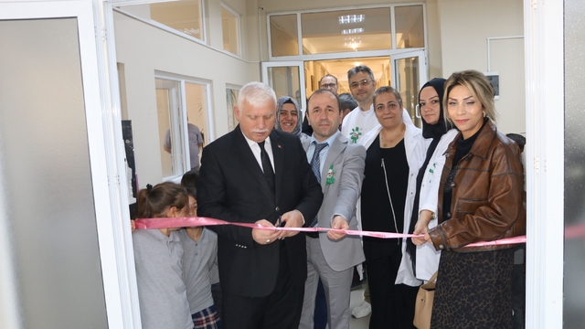 Of'ta ihtiyaç sahibi öğrenciler için kermes düzenlendi