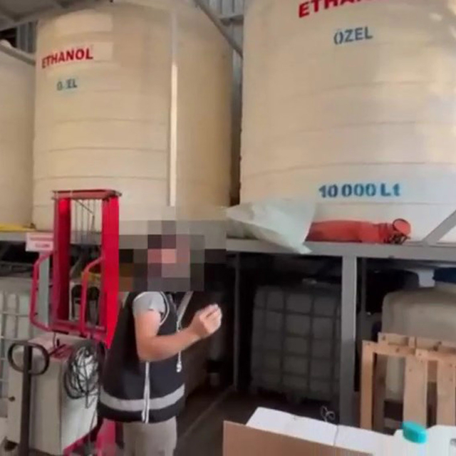 Antalya'da 14 bin 884 litre sahte alkol ele geçirildi