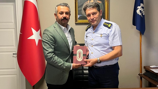 Anamur Ülkü Ocakları Başkanı Satar, Albay Güngör'ü ziyaret etti