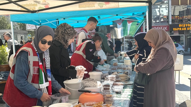 Van'da Filistin yararına kermes düzenlendi