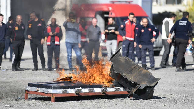 Büyükşehir Belediyesi lityum iyon batarya söndürme tatbikatı gerçekleştirdi