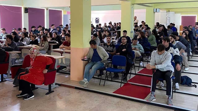 Edremit'te üniversite öğrencilerine yönelik "kendime iyi bak" programı düzenlendi