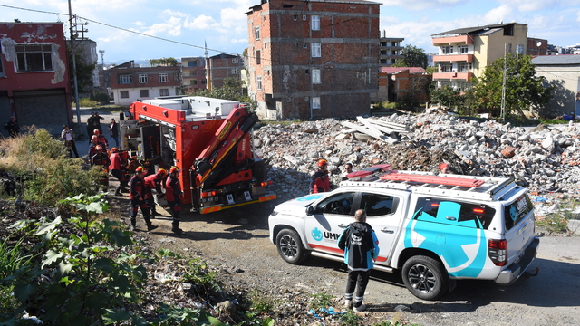 Samsun'da 6,4 büyüklüğünde deprem senaryosuyla tatbikat yapıldı