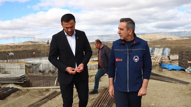 Sungurlu Belediye Başkanı Dere, altyapı çalışmalarını inceledi