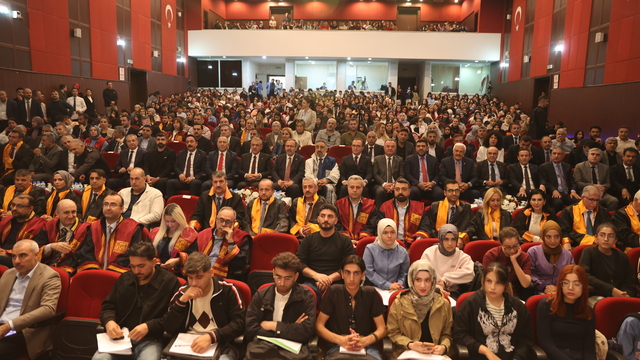 Mardin Artuklu Üniversitesi 2025-2026 Akademik Yılı Açılış Töreni yapıldı