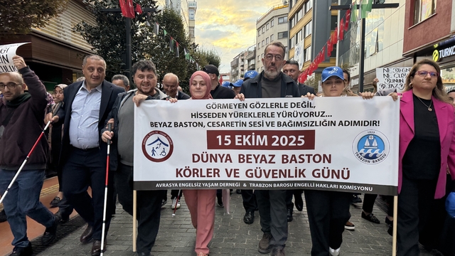 Trabzon'da "beyaz baston farkındalık" yürüyüşü yapıldı
