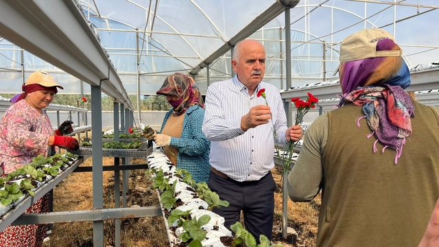 Antalya'da Dünya Kadın Çiftçiler Günü kutlandı