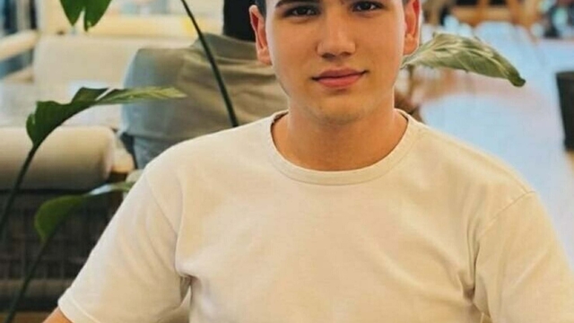 Taksi ile çarpışan motosikletin sürücüsü kurye öldü