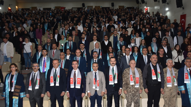 Bitlis Eren Üniversitesi 2025-2026 Akademik Yılı Açılış Töreni yapıldı