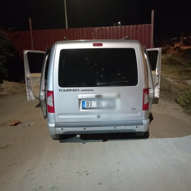 Manisa'da 'dur' ihtarına uymayan ve 80 kilometre kaçan sürücüye 160 bin lir...