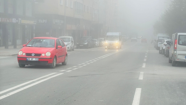 Eskişehir'de sis etkili oldu