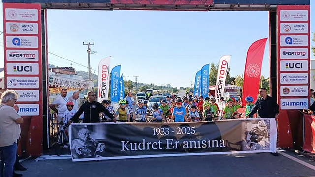 Bisiklet: Türkiye Kupası 7. Etap Puanlı Yol Yarışları başladı