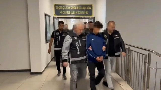 İstanbul'dan geldikleri Kocaeli'nde iş yeri kurşunlayan 2 şüpheli tutuklandı