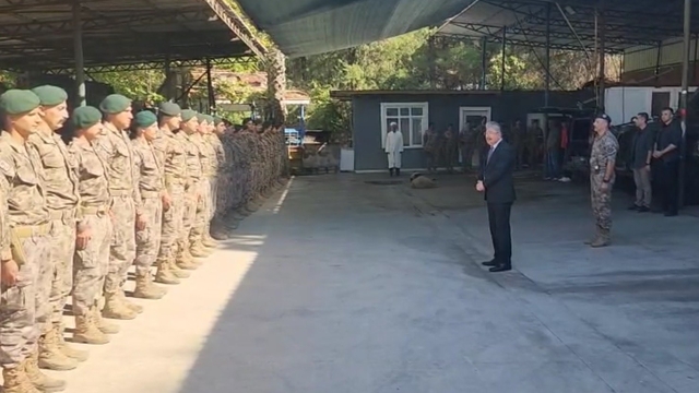 Özel Harekat polisleri, dualarla Suriye görevine uğurlandı