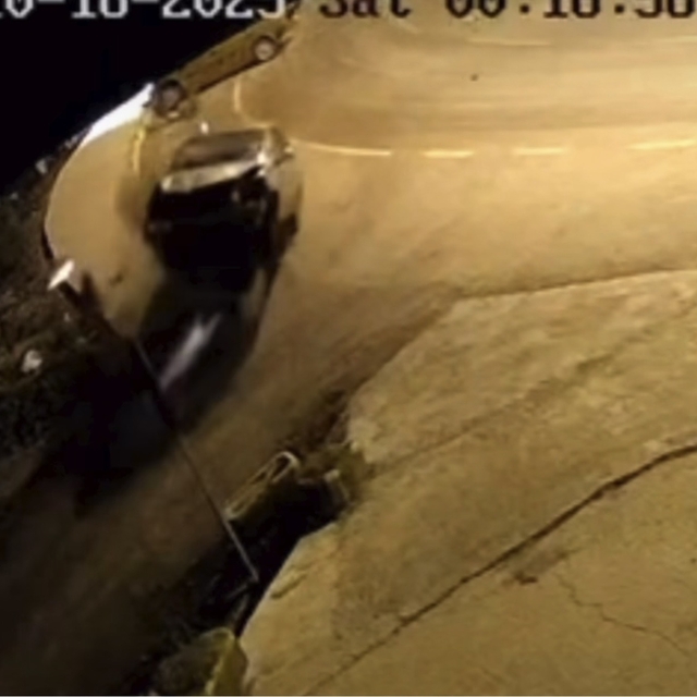 Otomobil, önündeki araca çarpıp takla attı; 1 yaralı