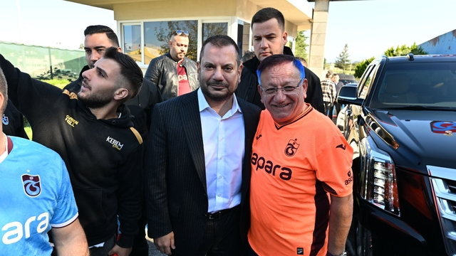 Trabzonspor taraftarı takımını Rize'ye uğurladı