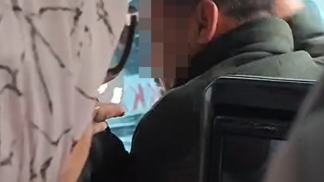 Otobüs şoförüne 'Kızıma neden bağırdın' yumruğu