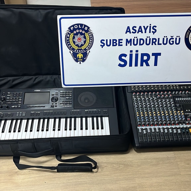 Siirt'te düğün salonundan org ve amfisini çaldıkları gerekçesiyle 2 şüpheli...