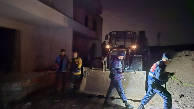 Bursa'da kanalizasyon kazısında göçük altında kalan 2 kardeş öldü