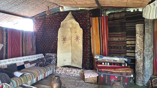 Yörük kültürüne ait eşyaları 'çadır müze'de sergiliyor
