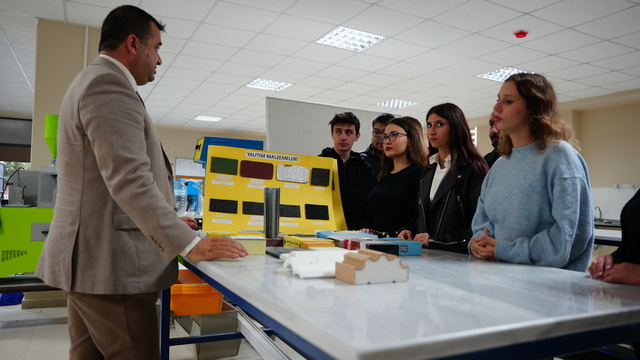 Üniversite-sanayi işbirliğiyle açılan bölümde iş garantili eğitim veriliyor