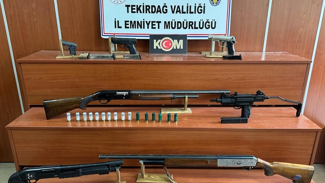 Tekirdağ'da kaçakçılık operasyonunda 20 şüpheli yakalandı