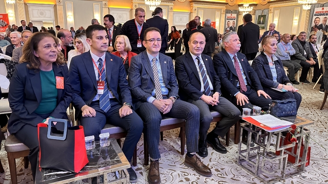 CHP Genel Başkan Yardımcısı Karabat, partisinin Konya Olağan İl Kongresi'nde konuştu: