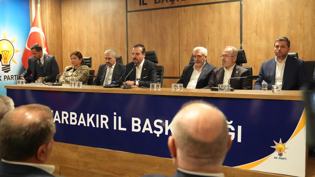 AK Parti Genel Başkan Yardımcısı Zorlu, Diyarbakır'da konuştu: