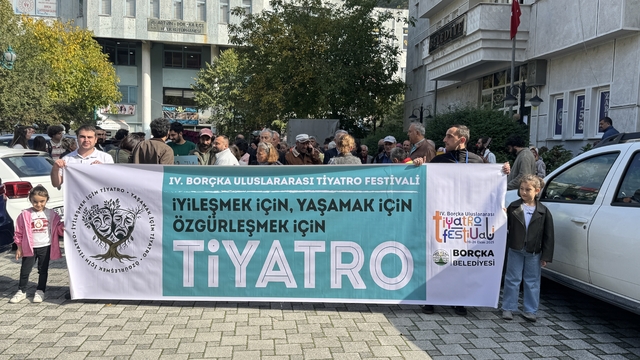 Artvin'de "4. Borçka Uluslararası Tiyatro Festivali" başladı