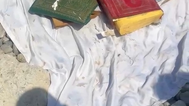 Batman Çayı kıyısında çuvallarda çok sayıda Kur'an-ı Kerim bulundu