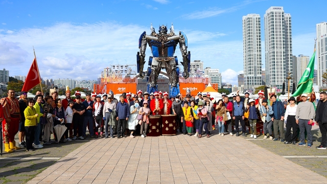 Kocaeli Büyükşehir Belediyesi Mehter Takımı, Güney Kore'de konser verdi