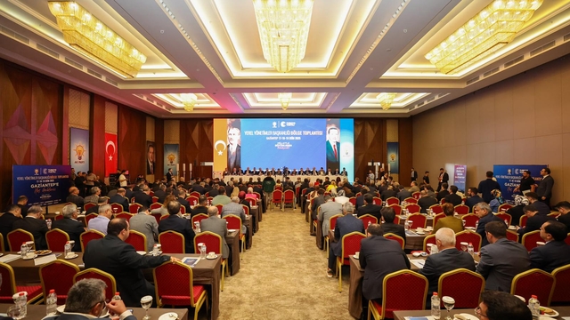 Gaziantep'te düzenlenen AK Parti Yerel Yönetimler Bölge Toplantısı tamamlandı