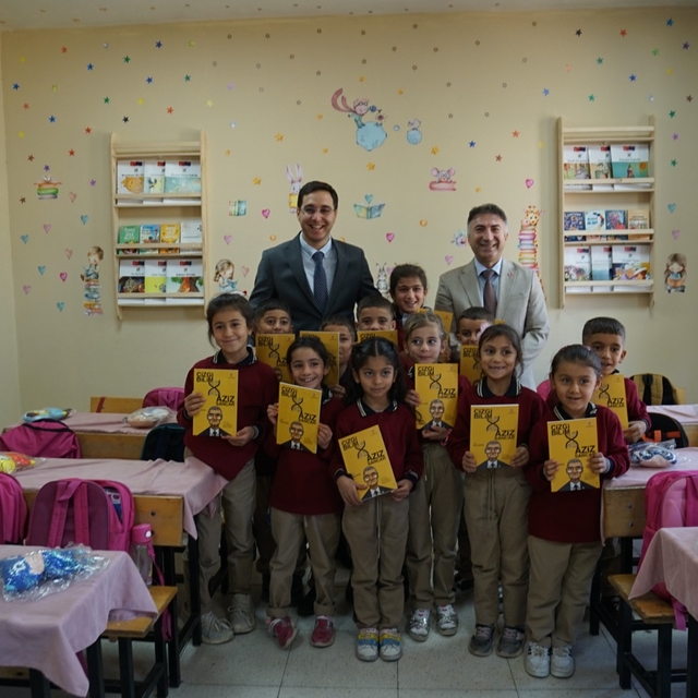 Batman Üniversitesi Rektörü Prof. Dr. Demir köy okulunda öğrencilerle buluş...