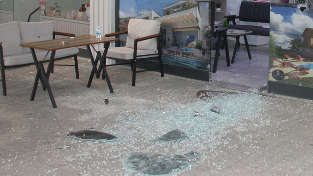 Antalya'da silahlı kavgada 2 kişi öldü, 1 kişi yaralandı