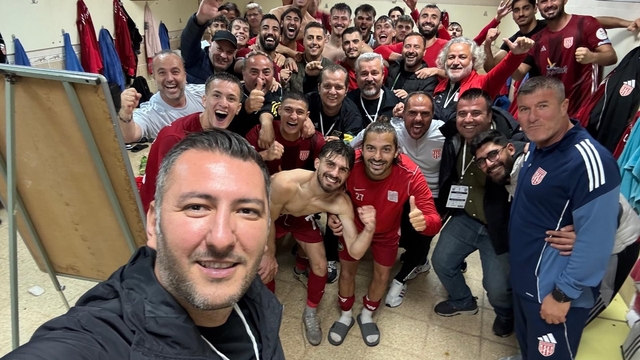 Ayvalıkgücü sol şeritte