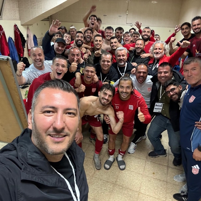 Ayvalıkgücü sol şeritte