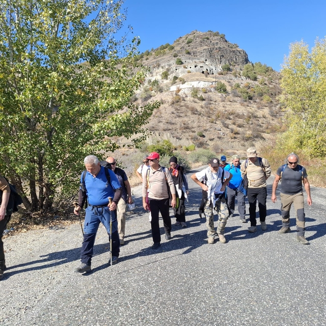 Çankırı'da sporcular tarihi İstiklal Yolu'nda anma yürüyüşü yaptı