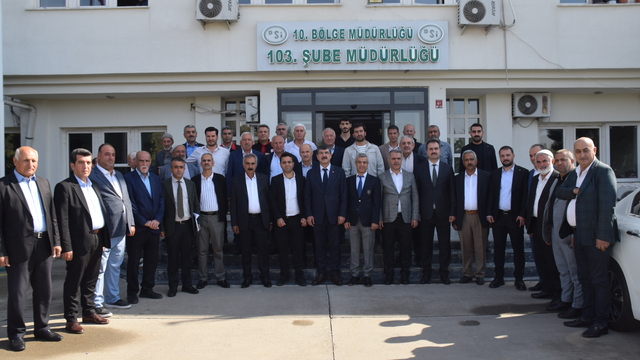 AK Parti Batman Milletvekili Nasıroğlu, muhtarlarla bir araya geldi