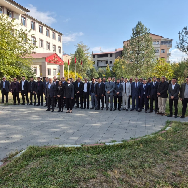 Hizan'da 19 Ekim Muhtarlar Günü Kutlandı