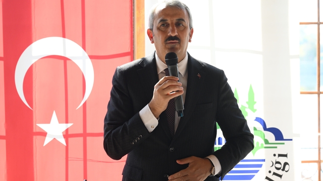 Edirne Valisi Sezer, muhtarlarla bir araya geldi