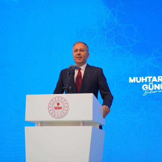 İçişleri Bakanı Yerlikaya, Diyarbakır'da "Muhtarlar Günü Buluşması"nda konu...