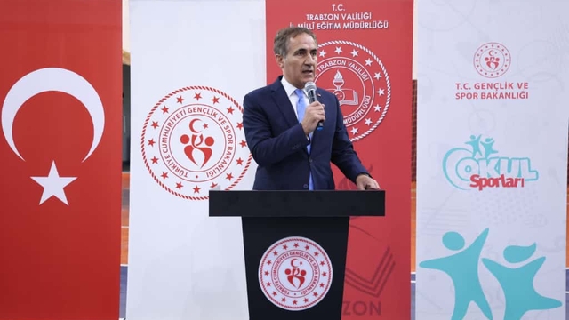 Trabzon'da okul sporları açılış töreni yapıldı